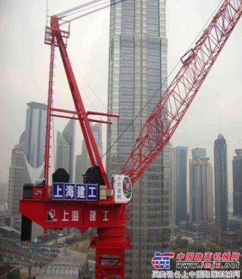 中昇建机塔机ZSL2700参建上海中心大厦吊装工程