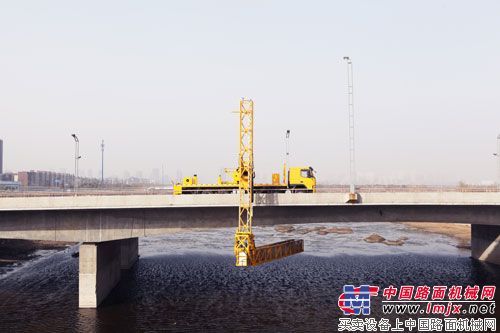 中国桥梁检测设备首选宇通重工
