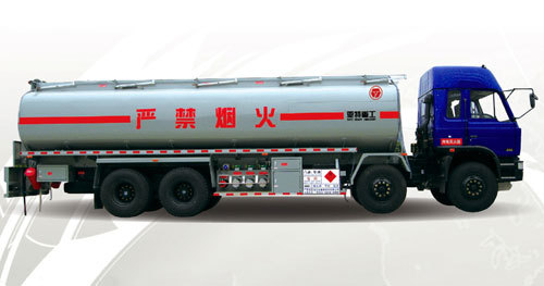 亚特重工 TZ5310GJYCP5 8*4重型液（油）料运输罐车