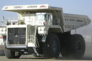 内蒙古北方重工 MT4400AC 电传动矿用自卸车