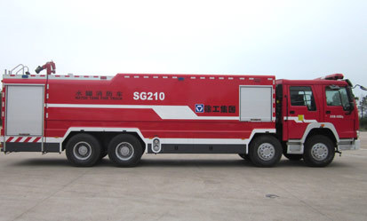 徐工 SG210 水罐消防车