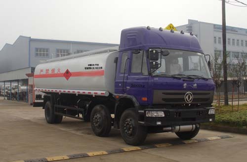 楚飞 东风小三轴（20-25立方）EQ5253GFJ4 运油车/油罐车