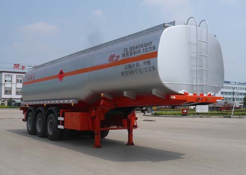 「楚飞半挂车三轴化工液体,43.3立方半挂车」楚飞 三轴化工液体/43.3立方 运输半挂车参数配置