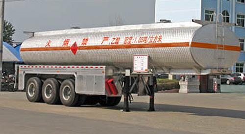 「湖北合力半挂车化工液体运输半挂车32600kg半挂车」湖北合力 化工液体运输半挂车32600kg 参数配置