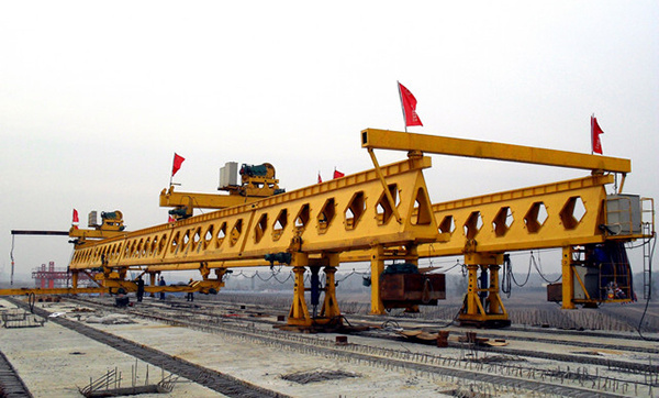 华中建机 HZQ系列 步履式架桥机