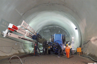 土力机械ST60隧道超前支护管棚钻机高清图 - 外观