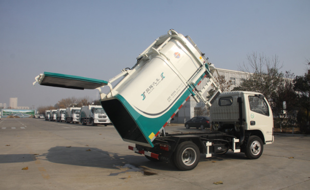同辉汽车 QTH5043ZZZ 东风5方侧装挂桶垃圾车