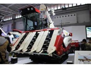 洋马农机AW6120水稻收割机高清图 - 外观