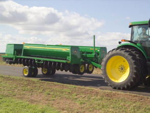 约翰迪尔农机455种植施肥机械高清图 - 外观