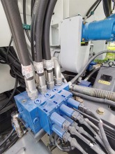 【液压系统】液压系统采用德国力士乐的液压泵及多路阀，并配套优质国产摆线马达，确保整车性能稳定可靠。