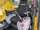 【可调节悬浮式座椅】采用可调节悬浮座椅，可以根据体重调节座椅缓冲，提升操作者舒适性。