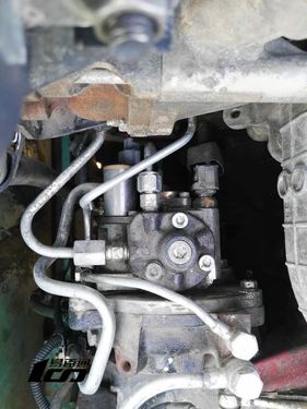 陕西西安市二手机神钢SK260LC-8挖掘机