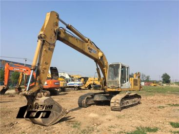 江苏8.3万元出售8成新利勃海尔二手R924B HD-SL挖掘机