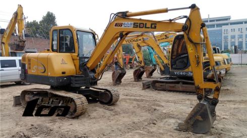 河北19.2万元出售8成新二手LG665挖掘机