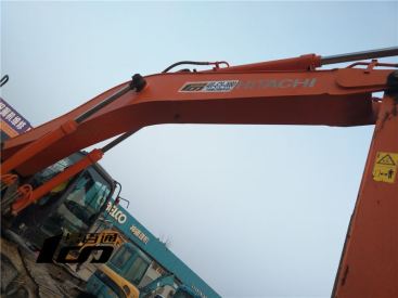 北京92.1万元出售8成新日立二手ZX330-5G挖掘机